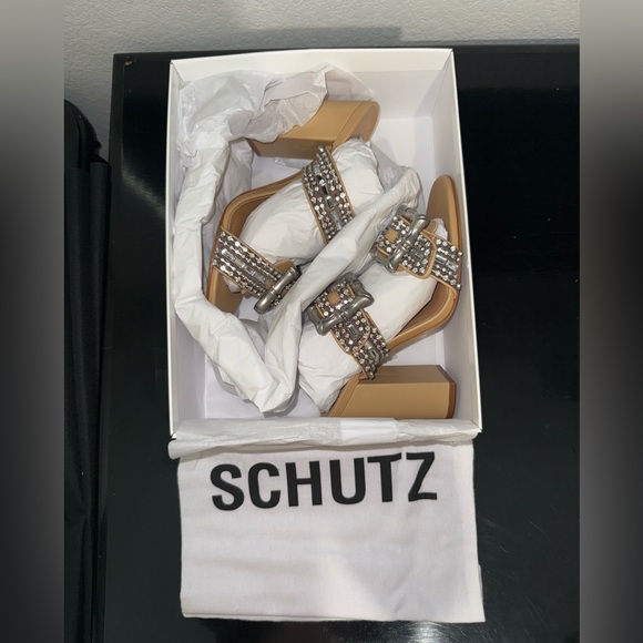 NWT | Schutz Women's Enola Crystal Buckle Strap Shine Leather Sandal - Picture 8 of 11